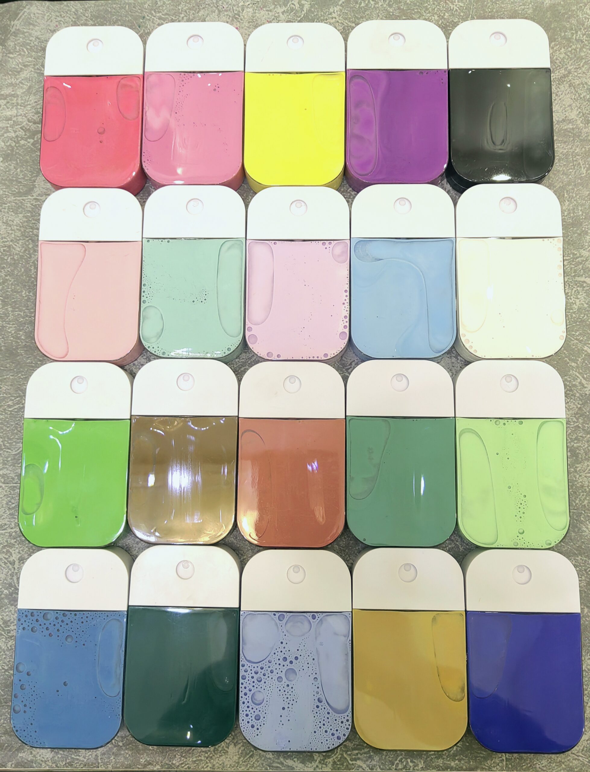 iPhone-shaped paint spray, 20 bottles